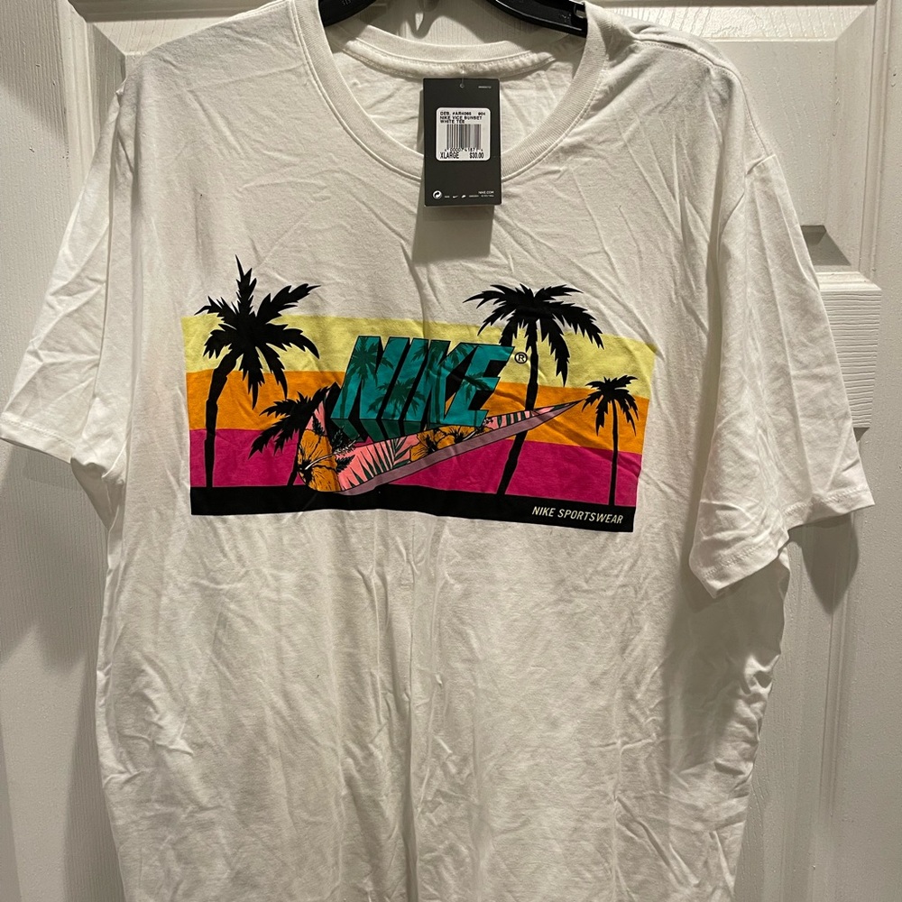 Nike T-shirt